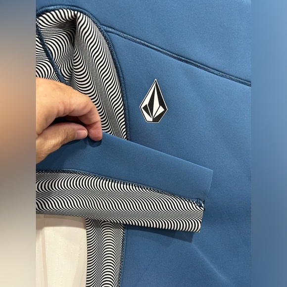 Volcom Boys Size 14 Wetsuit Jacket 2 mm Long Sleeve Blue NWT - Picture 5 of 8